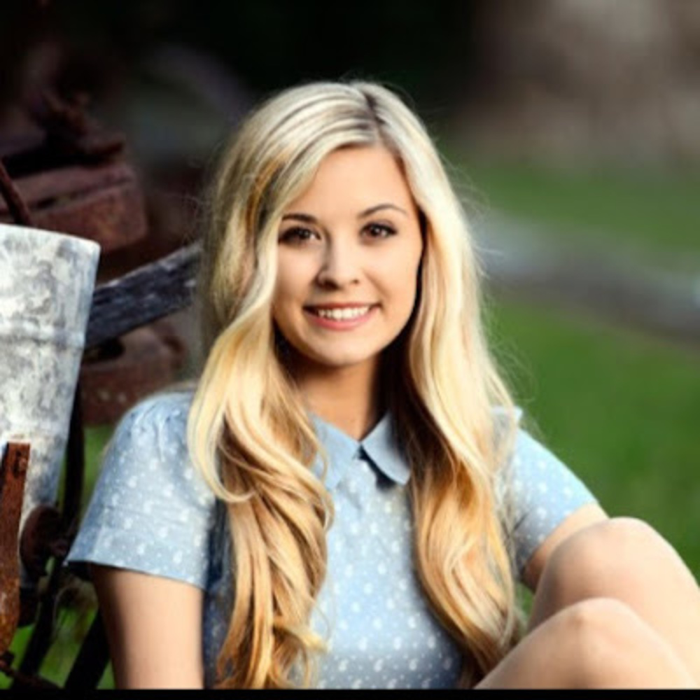 Meet your Posher, Michaela